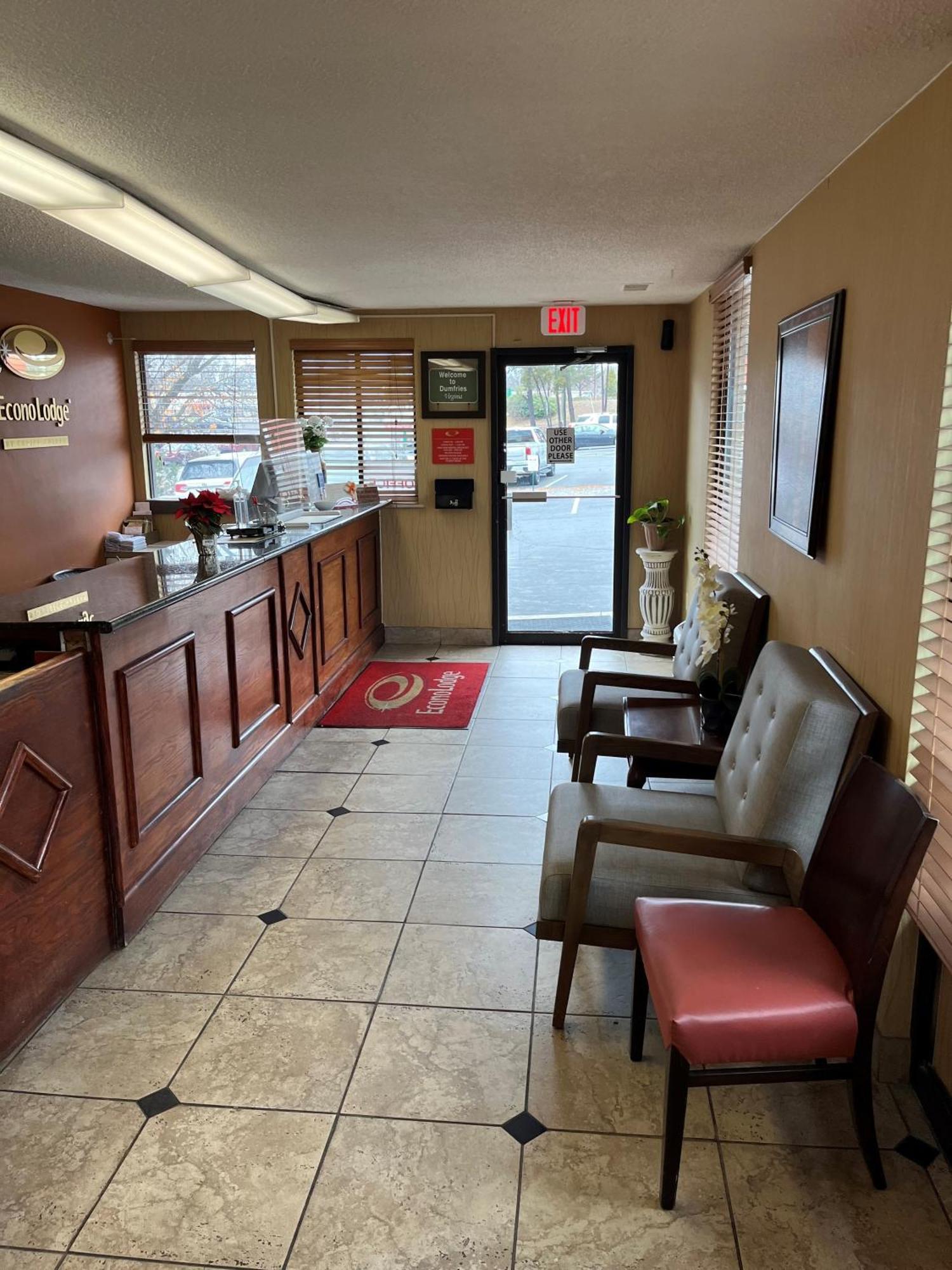 Red Carpet Inn Quantico Dumfries Extérieur photo